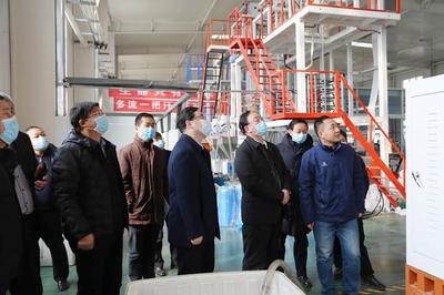 濮陽市組建市黨外專家&ldquo;科創(chuàng)中國(guó)&rdquo;志愿服務(wù)團(tuán)樹立服務(wù)科技經(jīng)濟(jì)深度融合新旗幟